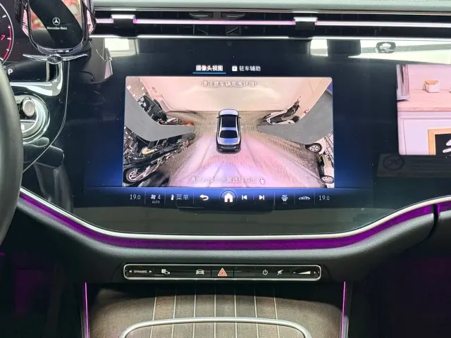 Mercedes-Benz E-Class — Фото автомобиля 11