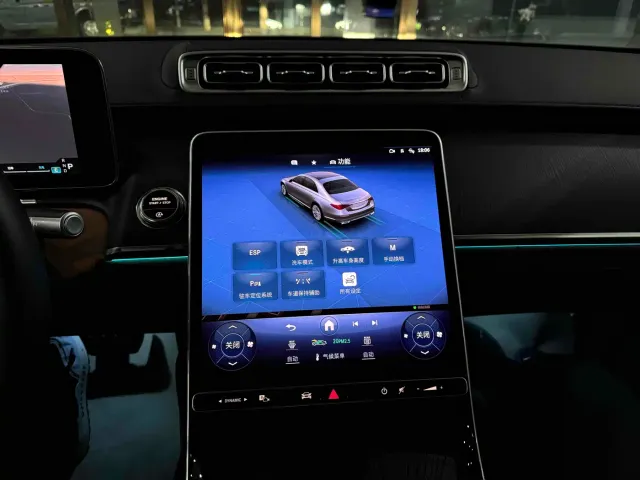 Mercedes-Benz S-Class — Фото автомобиля 26