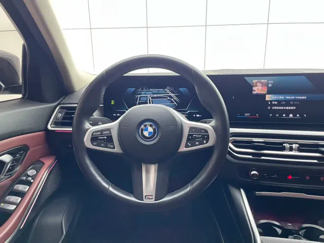 BMW i3 — Фото автомобиля 14