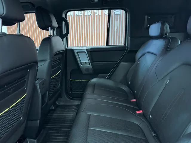 iCAR V23 — Фото автомобиля 8