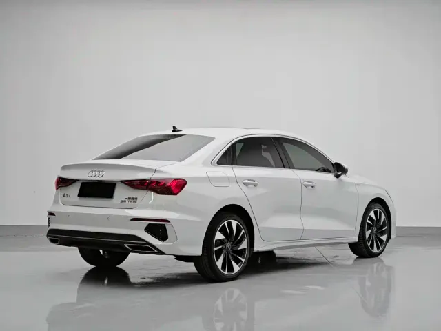 Audi A3 — Фото автомобиля 4