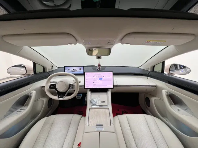 Luxeed S7 — Фото автомобиля 20