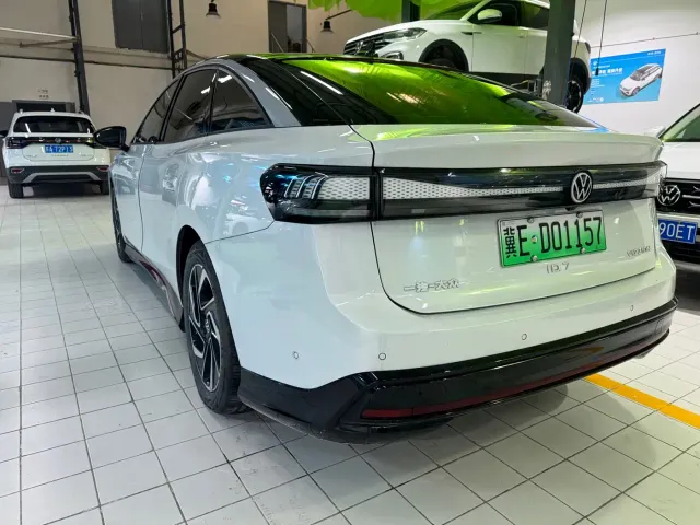 Volkswagen ID.7 Vizzion — Фото автомобиля 3