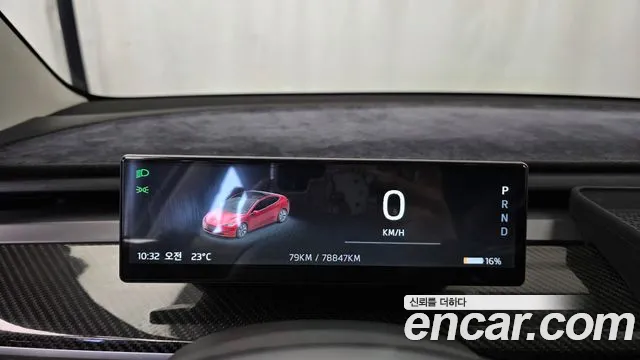 Tesla Model 3 — Фото автомобиля 8