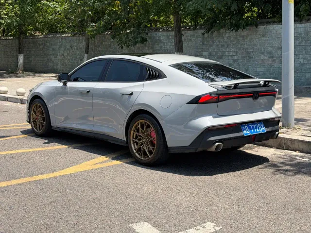 Changan UNI-V — Фото автомобиля 4