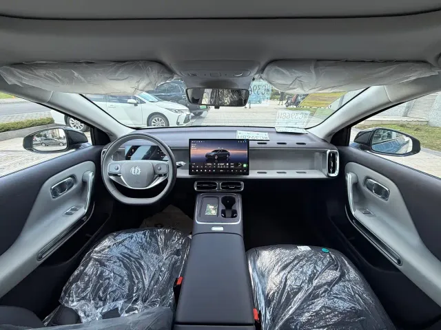 Leapmotor B01 — Фото автомобиля 6