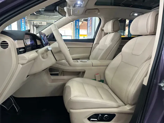 Aito M5 — Фото автомобиля 9