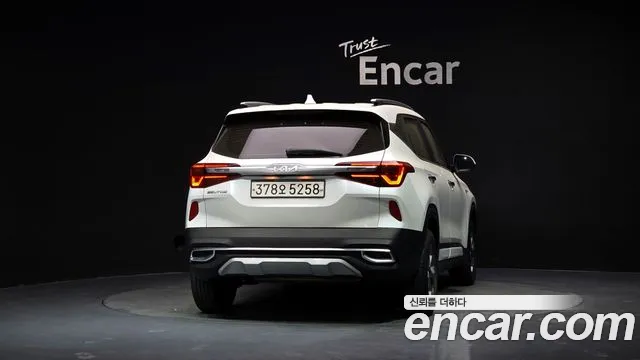Kia Seltos Seltos Бензин 1.6 турбо 2WD — Фото автомобиля 4