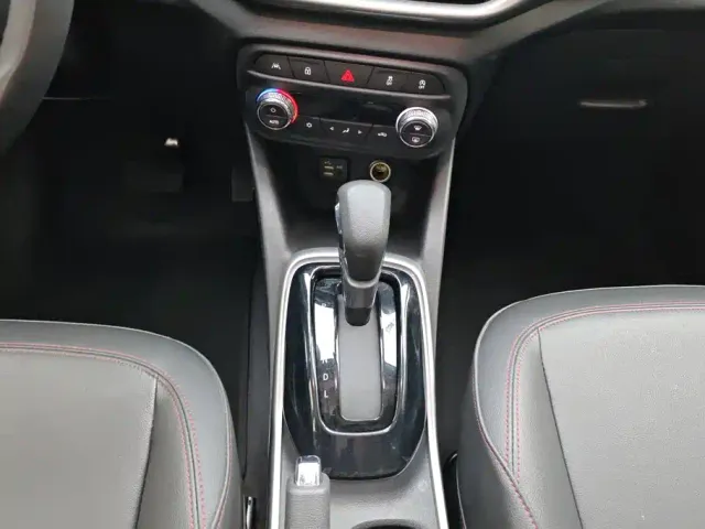 Chevrolet Trax — Фото автомобиля 12