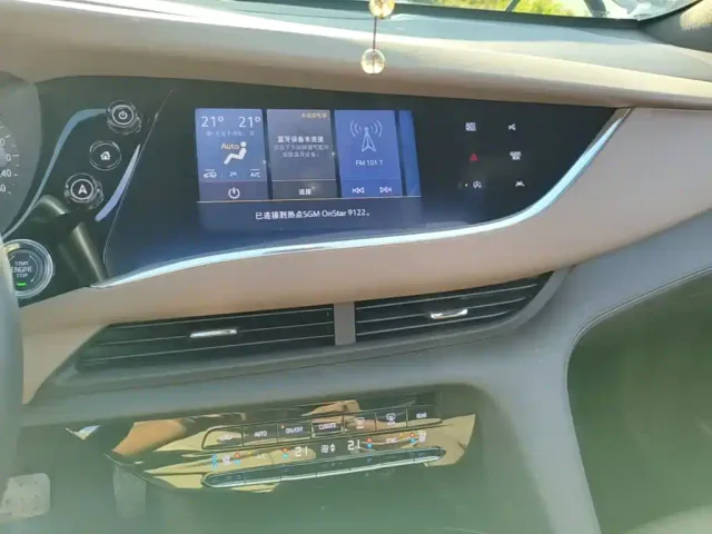Buick Enclave — Фото автомобиля 12