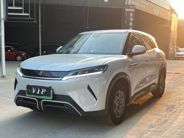 Фотография автомобиля — BYD Yuan UP