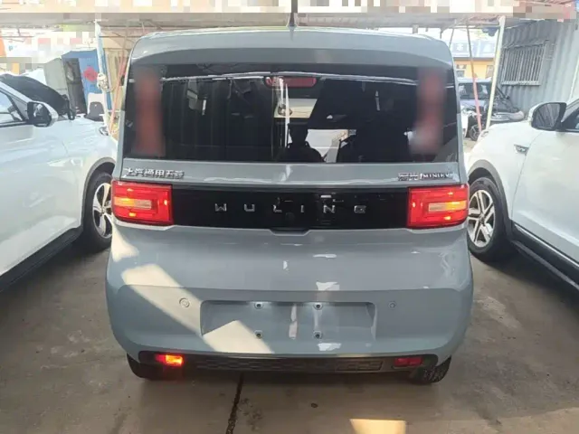 Wuling Hongguang Mini EV — Фото автомобиля 5