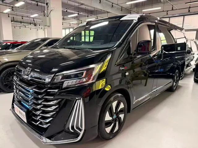 Фотография автомобиля — Toyota HIACE
