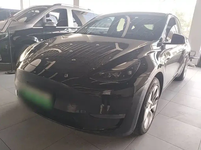 Фотография автомобиля — Tesla Model Y