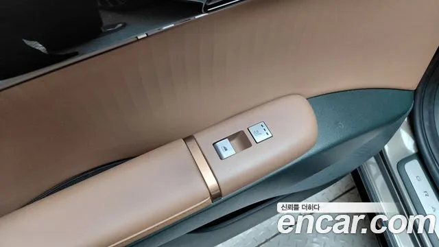 Hyundai Grandeur GN7 — Фото автомобиля 27