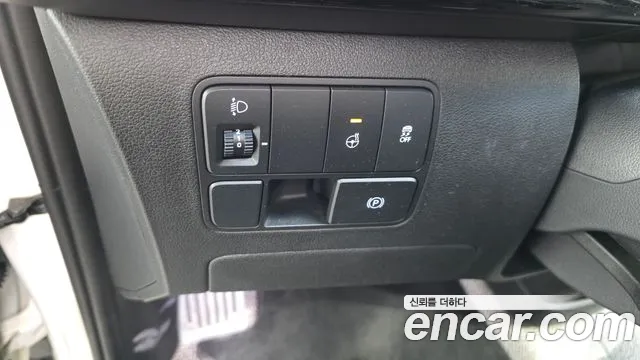 Hyundai Staria Staria L3.5 Lounge 9 мест — Фото автомобиля 23