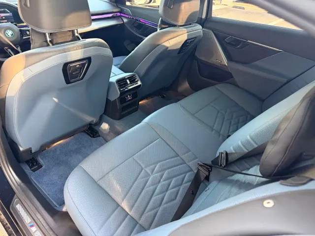 BMW i5 — Фото автомобиля 20