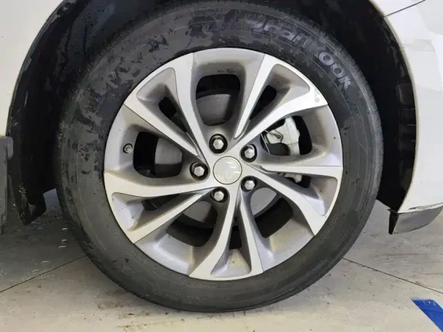 Buick Verano — Фото автомобиля 6