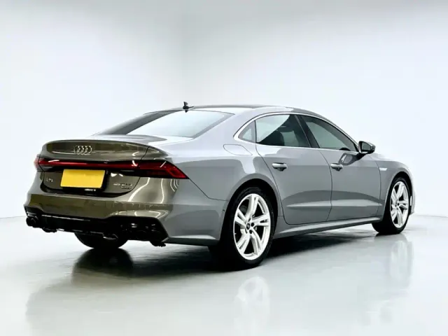 Audi A7L — Фото автомобиля 6
