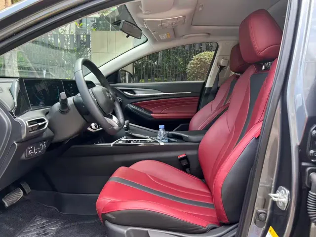 Changan Eado — Фото автомобиля 4
