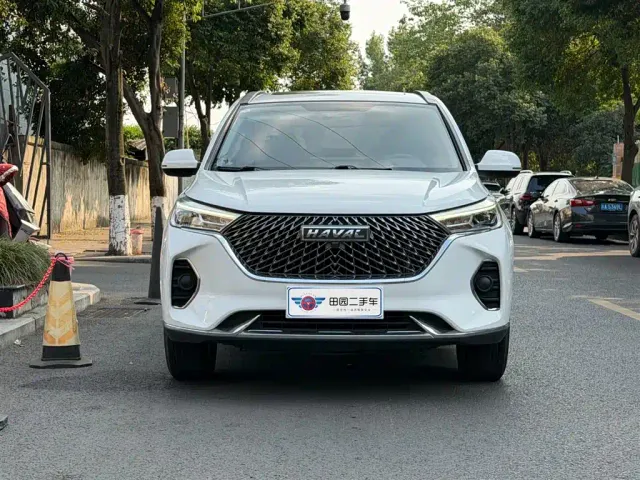 Haval M6 — Фото автомобиля 2