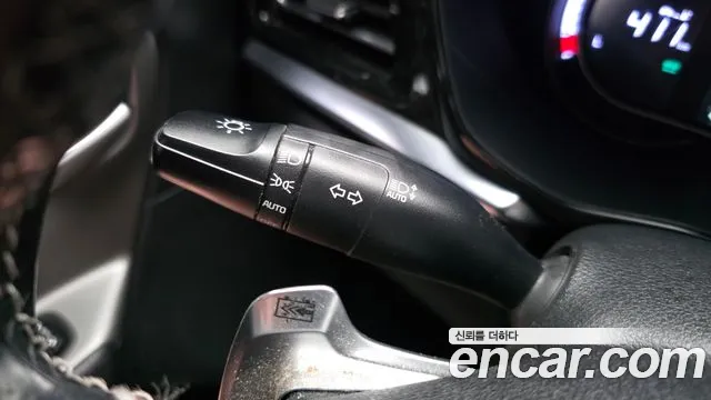 Kia Niro Niro Plus Light (Такси) — Фото автомобиля 17
