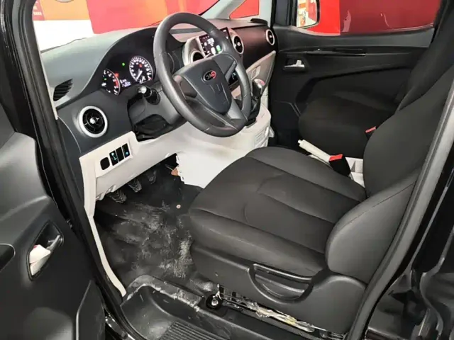 JAC Refine M3 — Фото автомобиля 14
