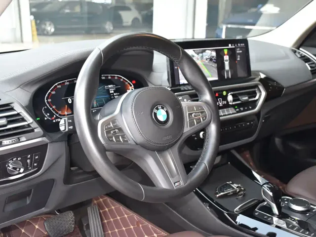 BMW X3 — Фото автомобиля 12