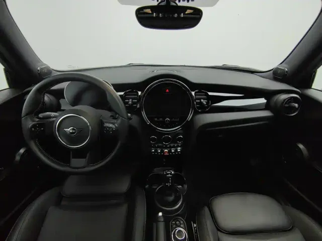 MINI MINI 2023 1.5T COOPER King's Cross Special Edition — Фото автомобиля 5