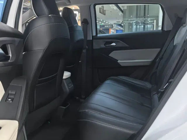 Geely Geometry E Firefly — Фото автомобиля 11