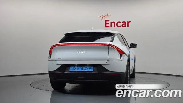 Kia EV6 — Фото автомобиля 4
