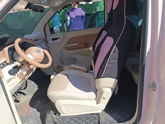 Wuling Hongguang Mini EV — Фото автомобиля 11