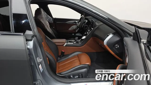 BMW 8-Series — Фото автомобиля 23