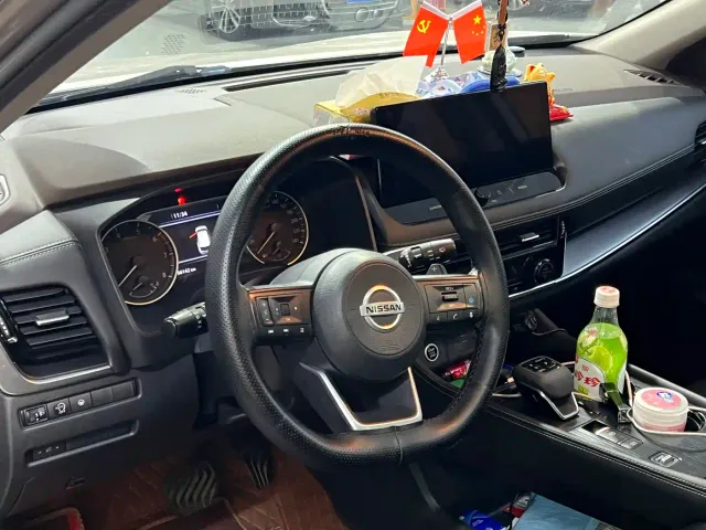 Nissan X-Trail — Фото автомобиля 5