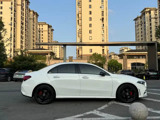 Mercedes-Benz Mercedes-Benz A-Class 2022 A 200 L Sport Sedan Style — Фото автомобиля 8