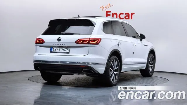 Volkswagen Touareg Touareg 3 поколение 3.0 TDI Prestige — Фото автомобиля 2