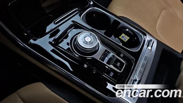 Kia Carnival Generation 4 — Фото автомобиля 9