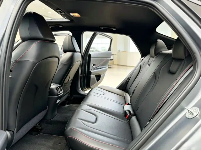 Hyundai Elantra — Фото автомобиля 8