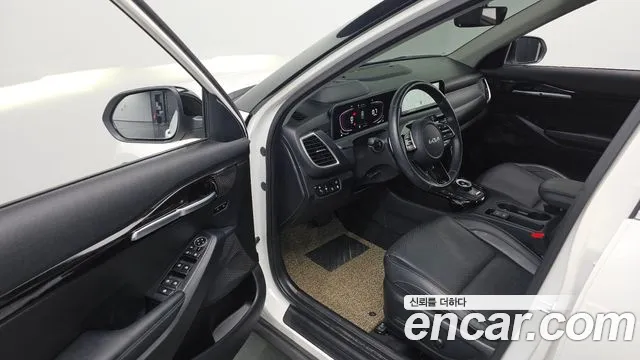 Kia Seltos New — Фото автомобиля 11