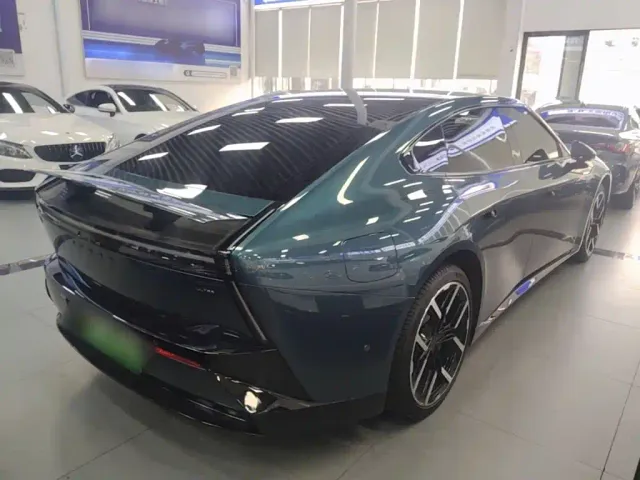 Xpeng P7 — Фото автомобиля 6