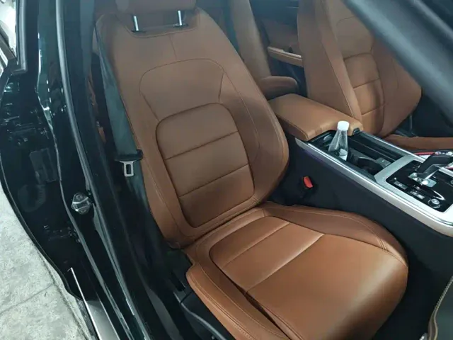 Jaguar XEL — Фото автомобиля 24