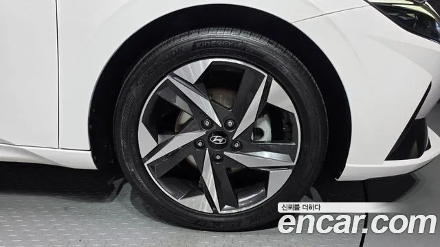 Hyundai Avante — Фото автомобиля 5