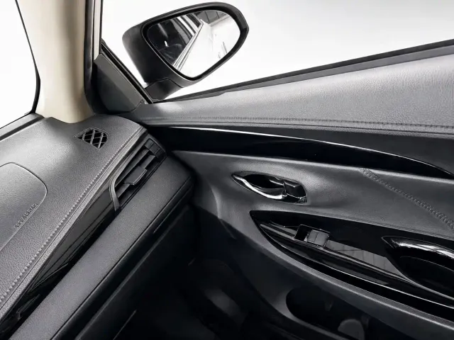 Toyota YARiS L Zhi Xuan — Фото автомобиля 14