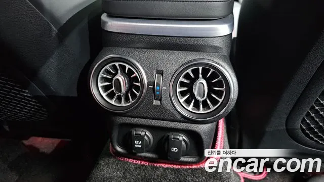 Kia Stinger Stinger Meister 3.3 GT AWD Acro Edition — Фото автомобиля 16