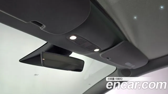 Tesla Model 3 — Фото автомобиля 20