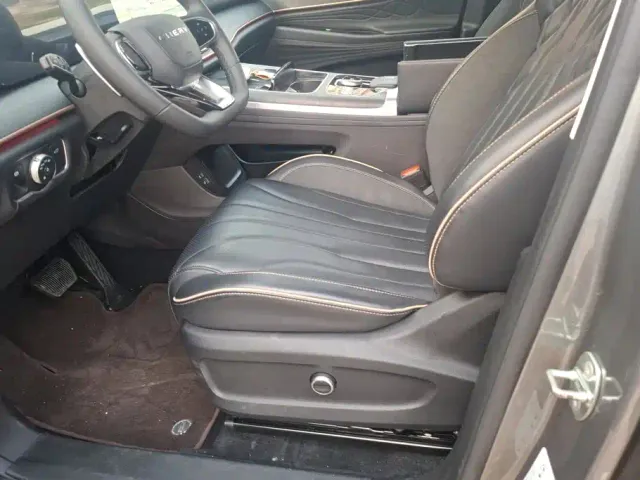 Chery Tiggo 9 — Фото автомобиля 9