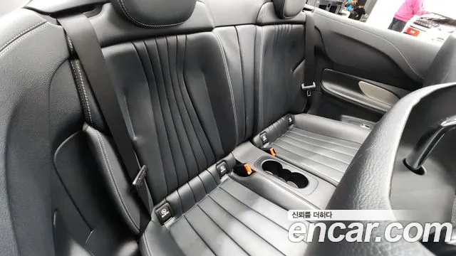 Mercedes-Benz E-Class — Фото автомобиля 29