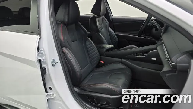 Hyundai Avante CN7 — Фото автомобиля 16