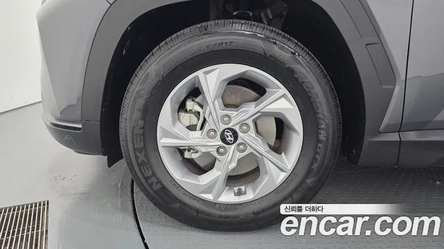 Hyundai Tucson Tucson (NX4) Дизель 2.0 2WD — Фото автомобиля 5