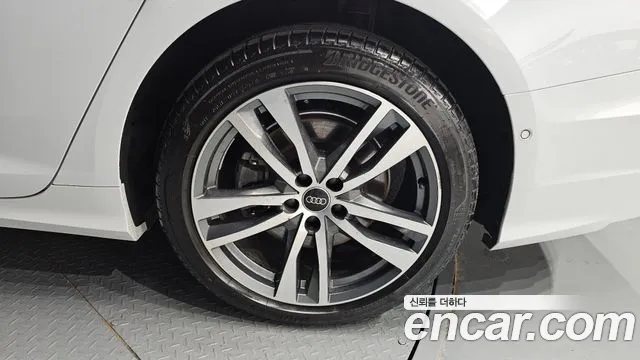 Audi A6 45 TFSI Premium — Фото автомобиля 5